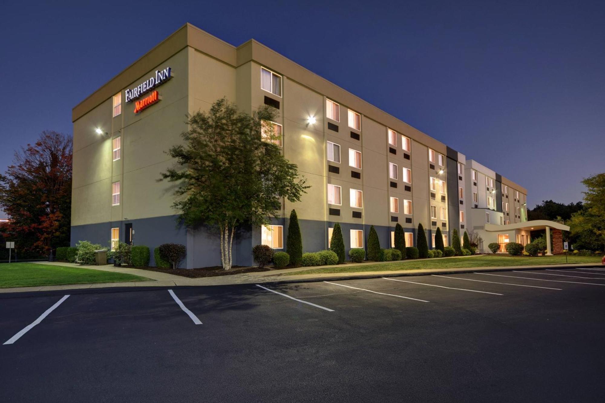 Fairfield By Marriott Inn & Suites Wallingford New Haven Exterior photo